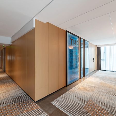 Holiday Inn Express Shenzhen Longhua By Ihg Экстерьер фото