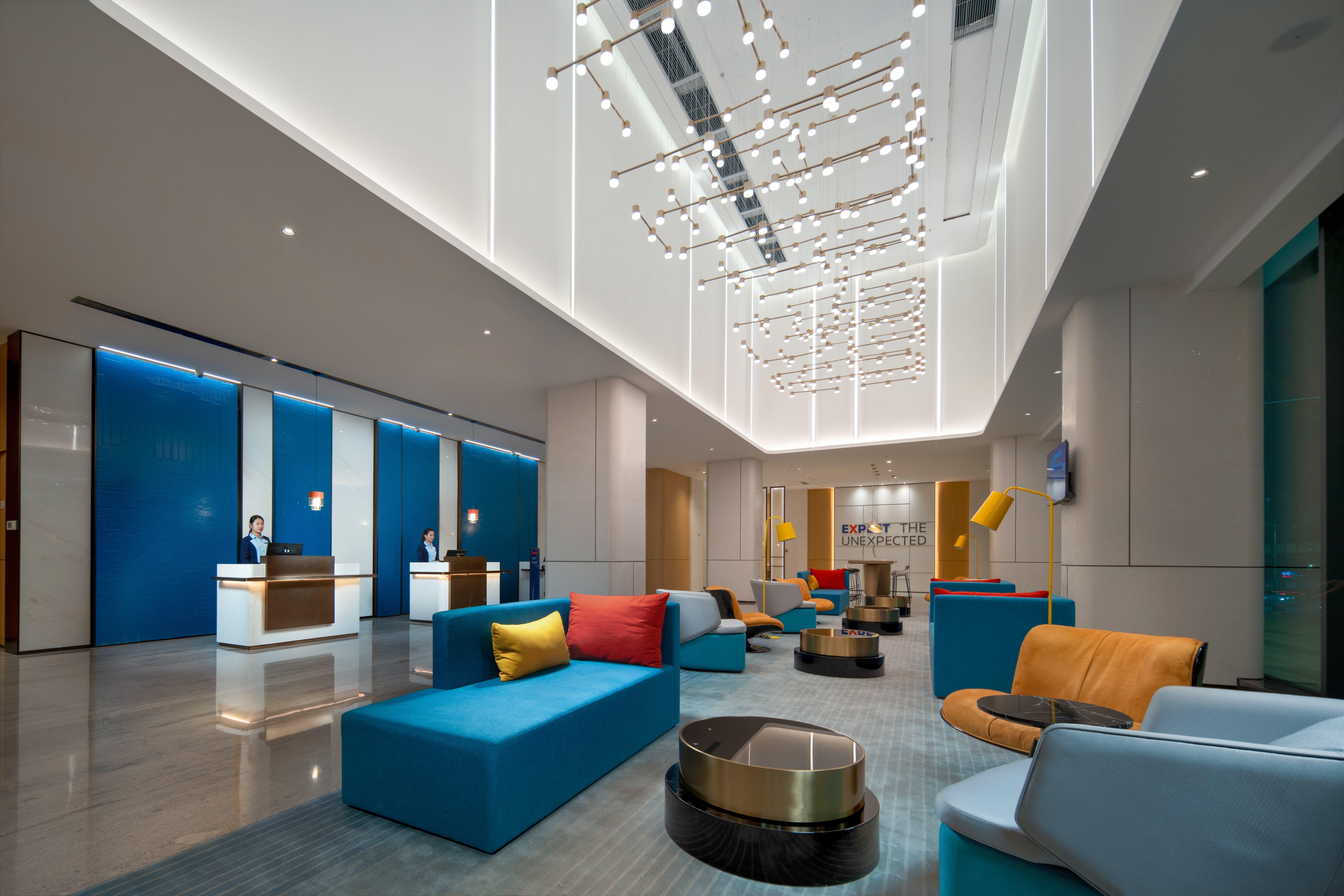 Holiday Inn Express Shenzhen Longhua By Ihg Экстерьер фото