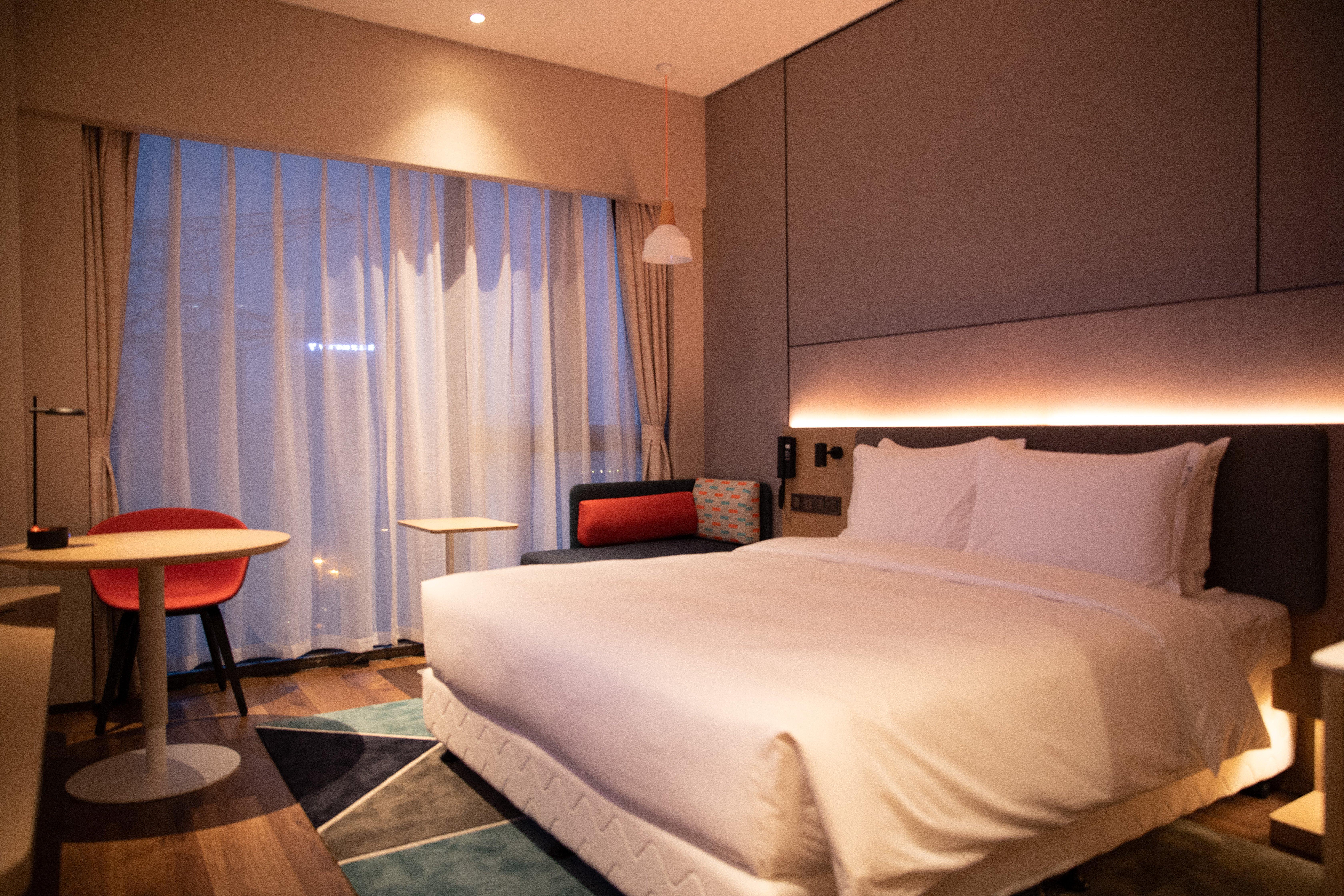 Holiday Inn Express Shenzhen Longhua By Ihg Экстерьер фото